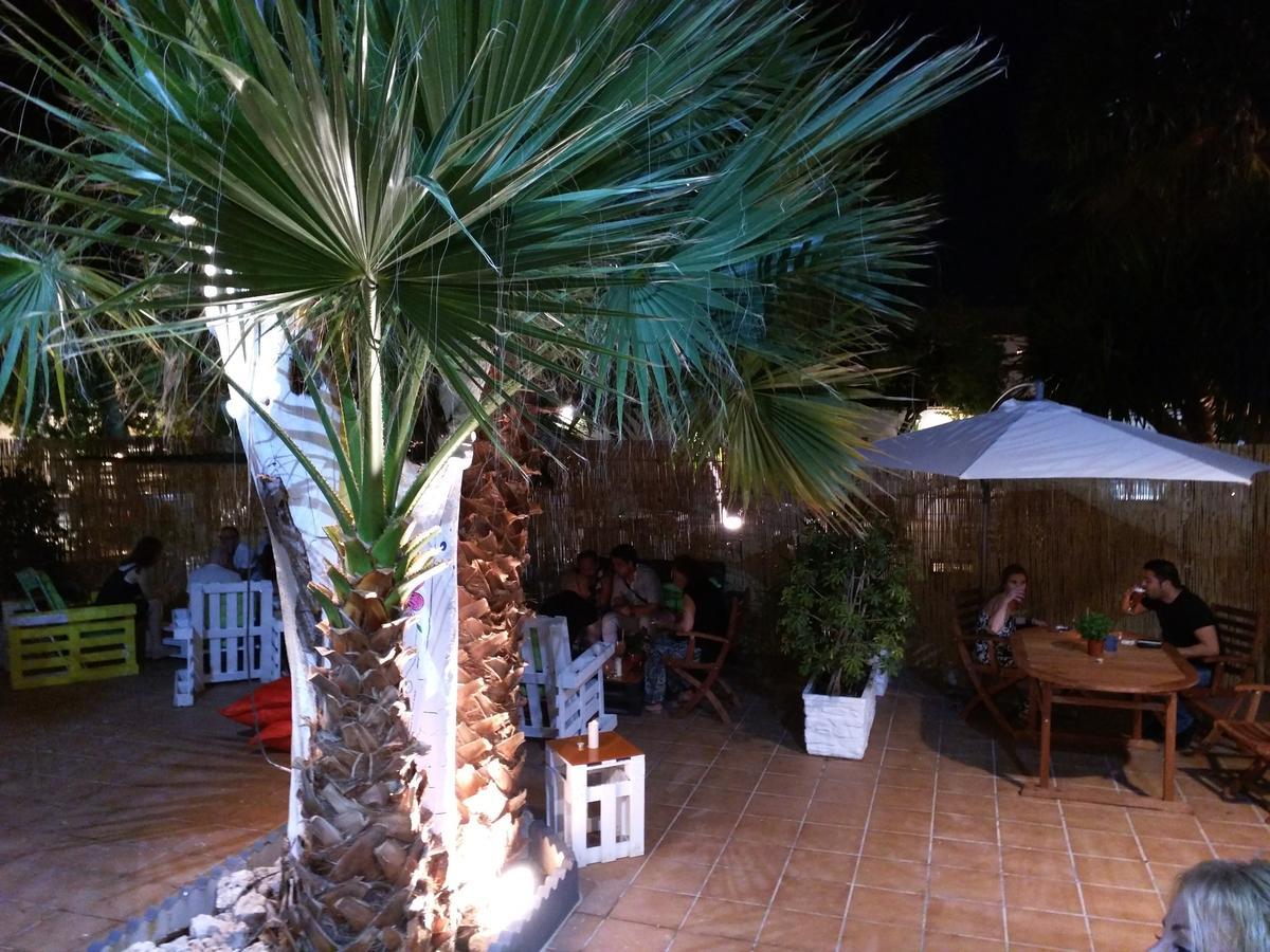 Nwt Paradise Urban Hostel Alicante Exterior photo