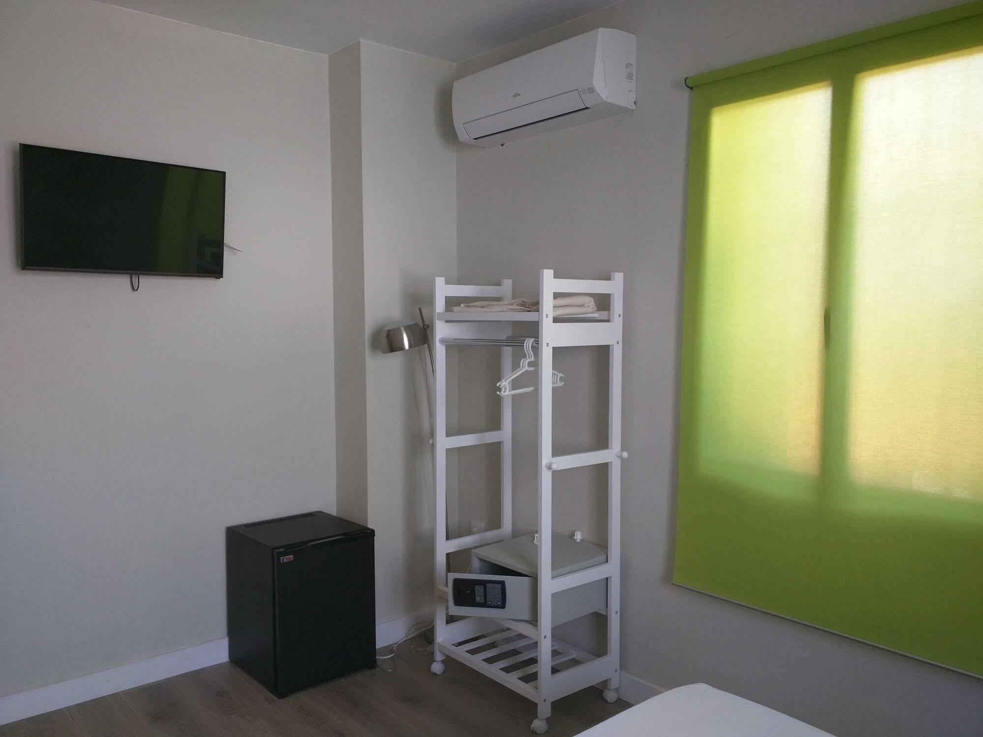 Nwt Paradise Urban Hostel Alicante Exterior photo